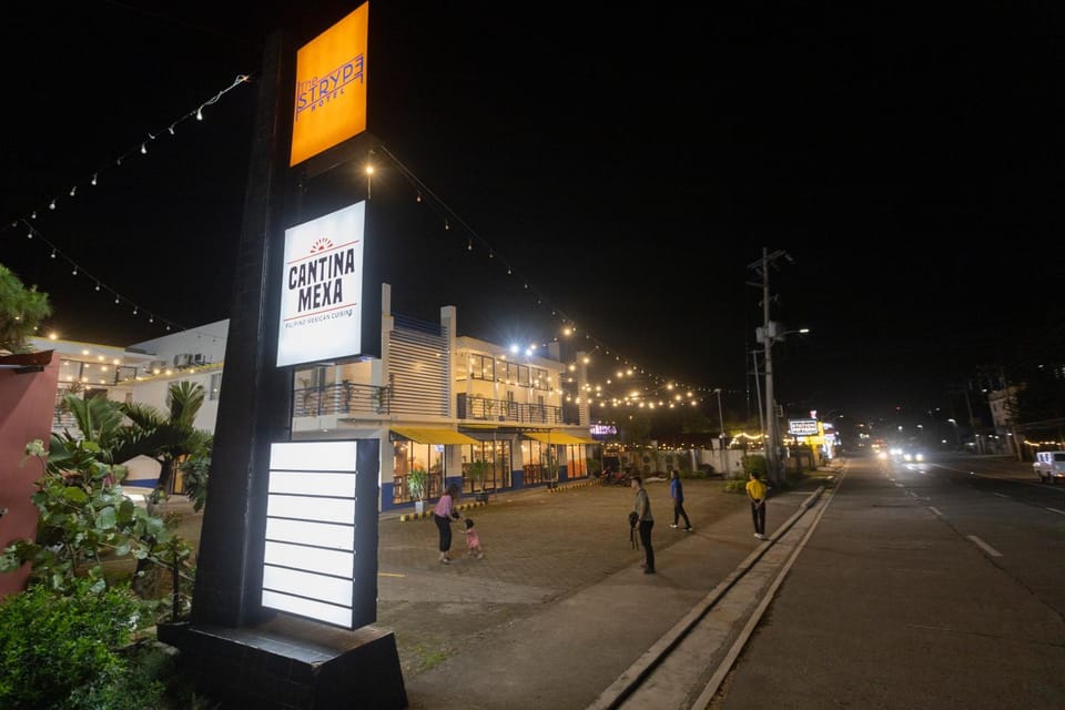 Property building, Night, Street view, Location