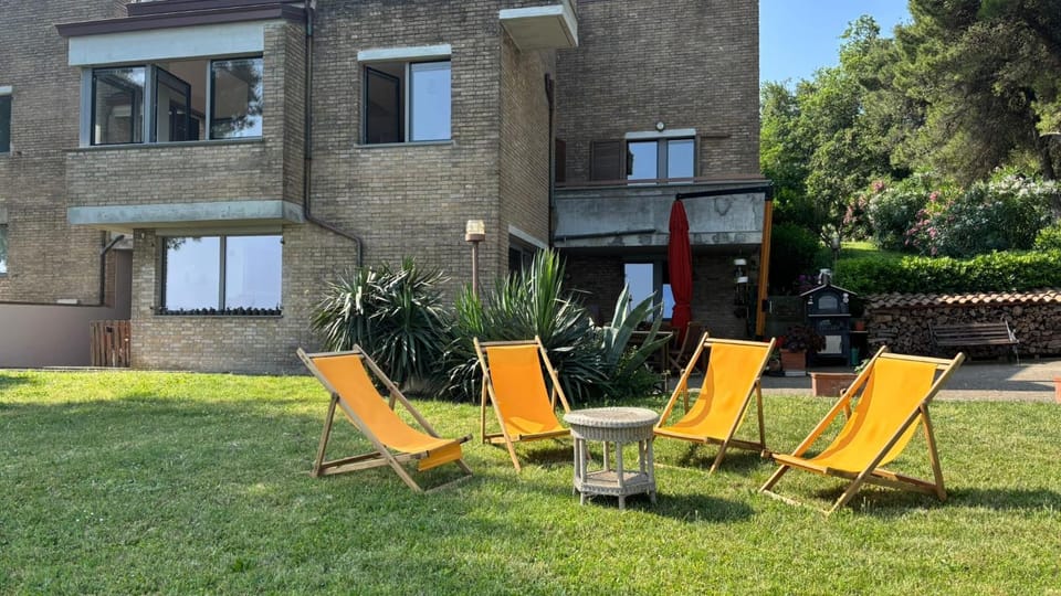 Casa Momi b&b and Bed and Breakfast in Marche