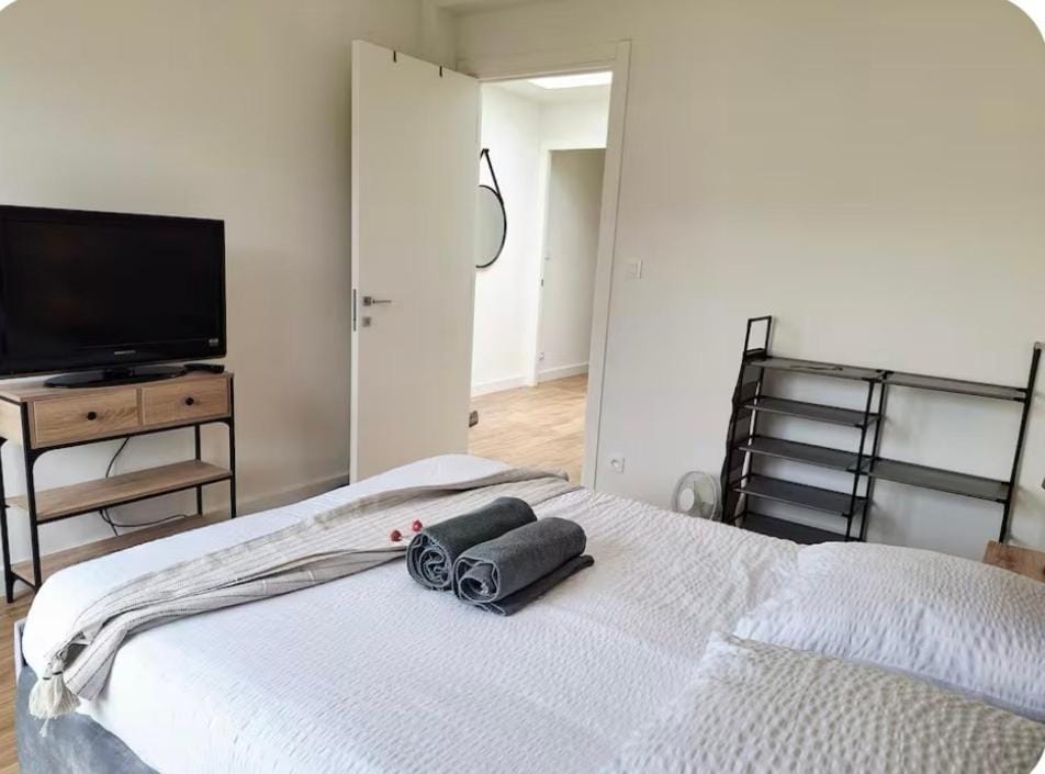 Villa Kerluz - sleeps 6 in great comfort Villa in Bruz