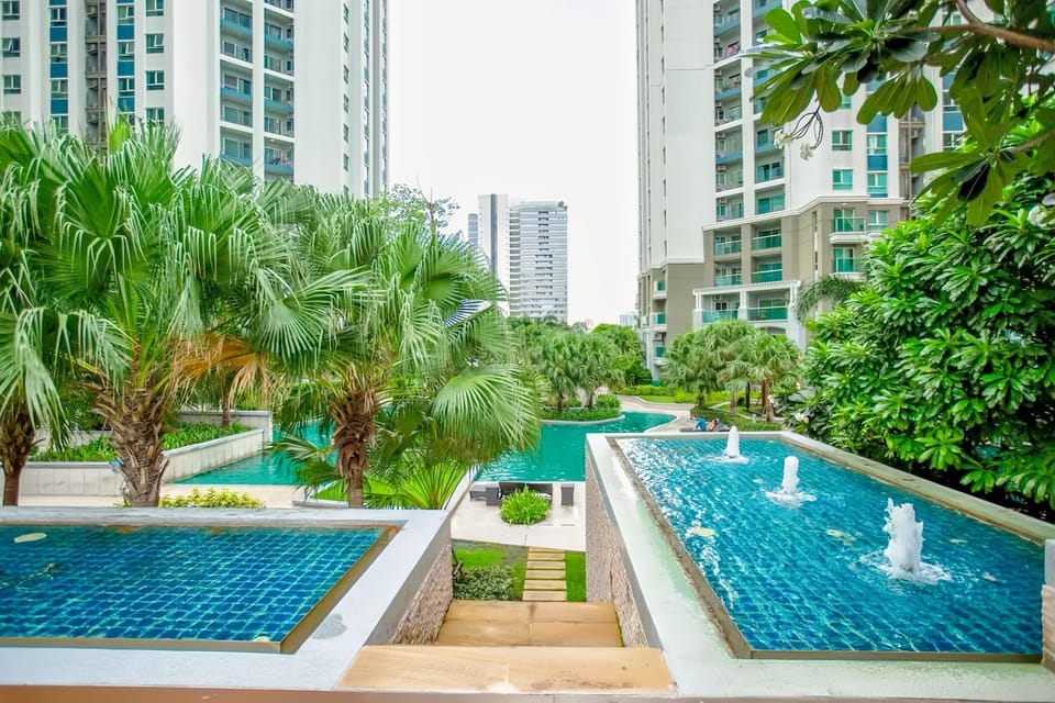 Property building, Garden, Swimming pool, Swimming pool
