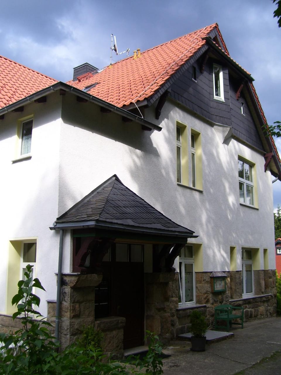 Facade/entrance