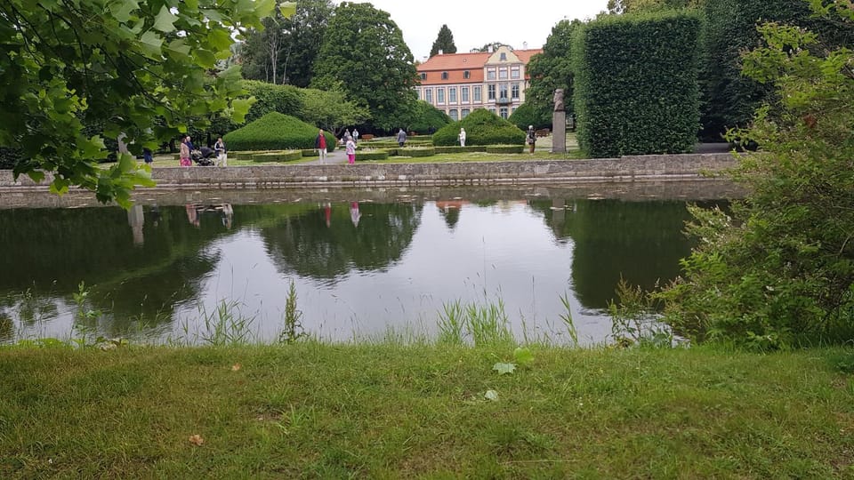 Nearby landmark, Natural landscape, Garden