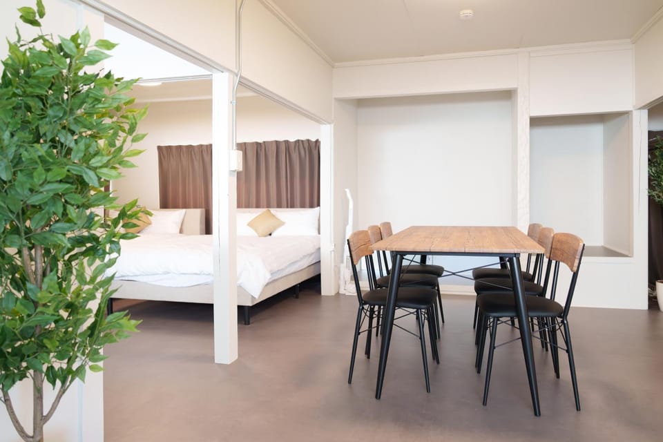 Bed, Living room, Dining area
