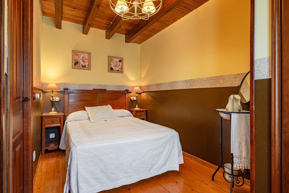 Property building, Living room, Bedroom
