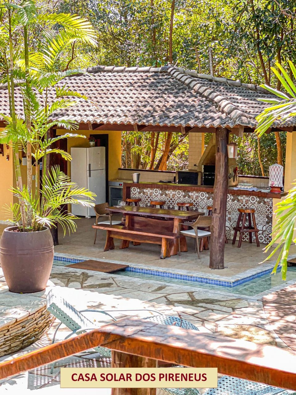 Property building, Kitchen or kitchenette, Food and drinks