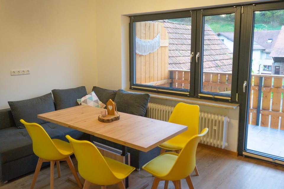 Familienfreundliche Ferienwohnung "Feuer" im Ferienhaus am Waldbach Apartment in Hesse