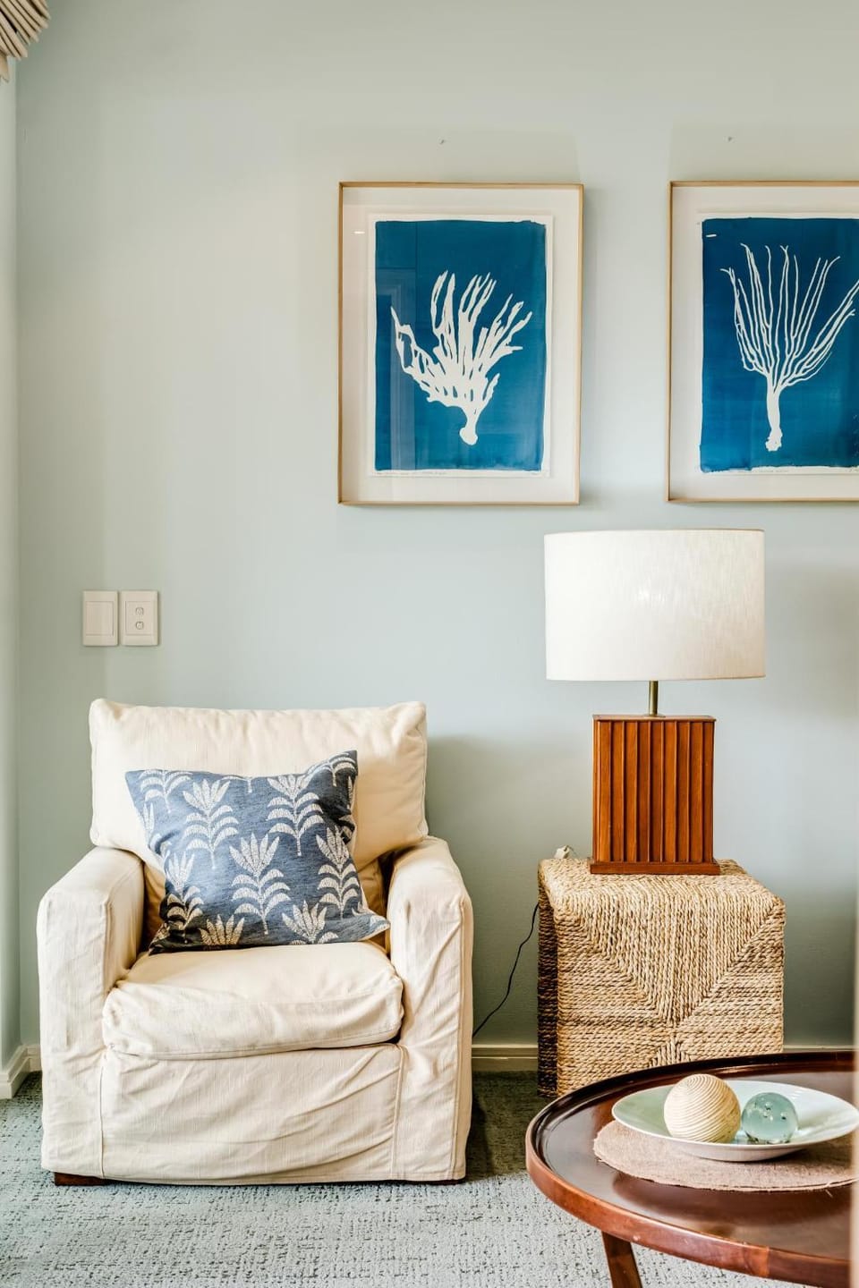 Living room, Decorative detail, Seating area