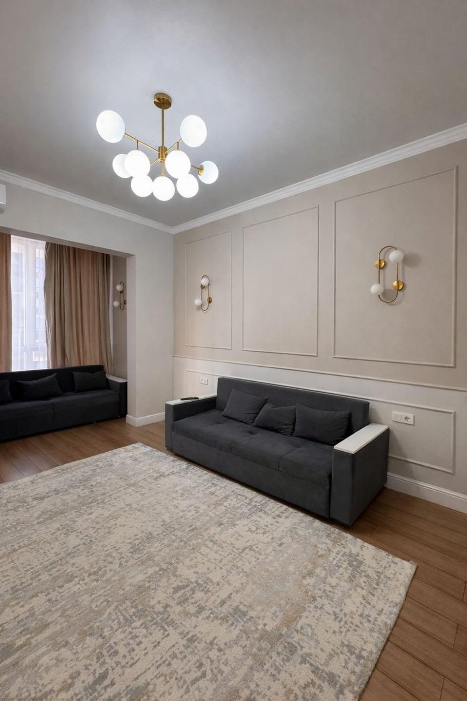 TV and multimedia, Living room, Seating area, Guests, Guests