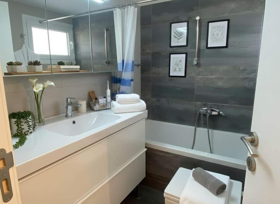 Luxury 2-Bedroom Residence in Kifisia Apartment in North Athens Regional Unit, Greece