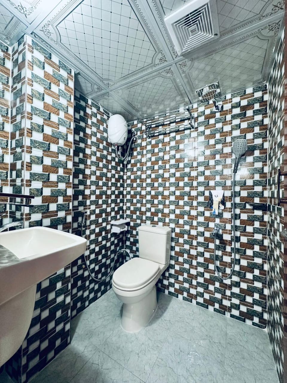 Shower, Toilet, Bathroom