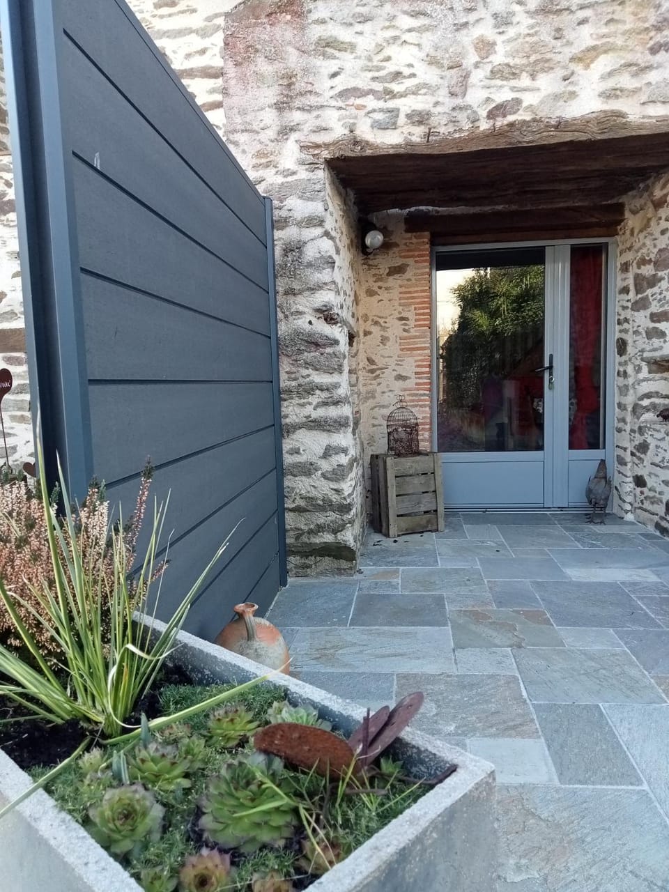 Facade/entrance