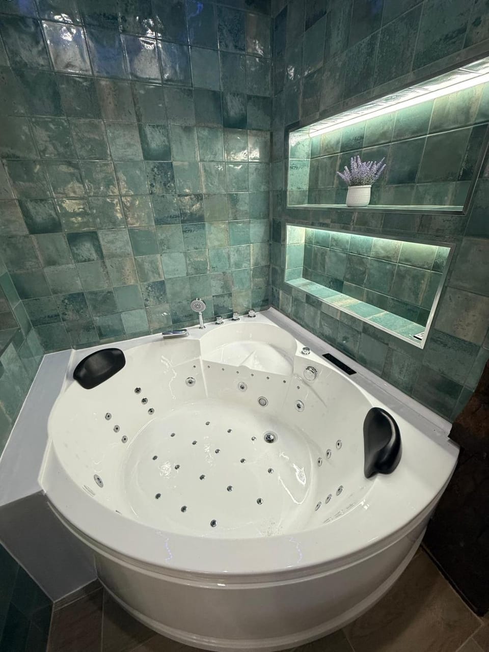 Hot Tub, Hot Tub