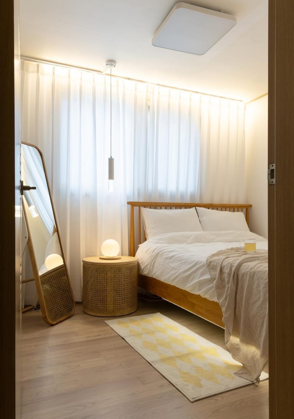 Bed, Bedroom
