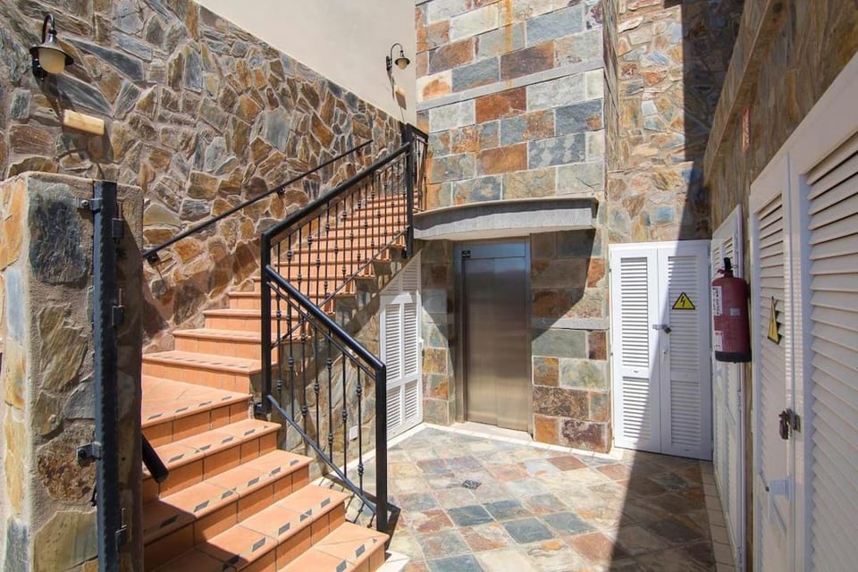 Ocean Pearl Loma Verde Apartment in Comarca Sur
