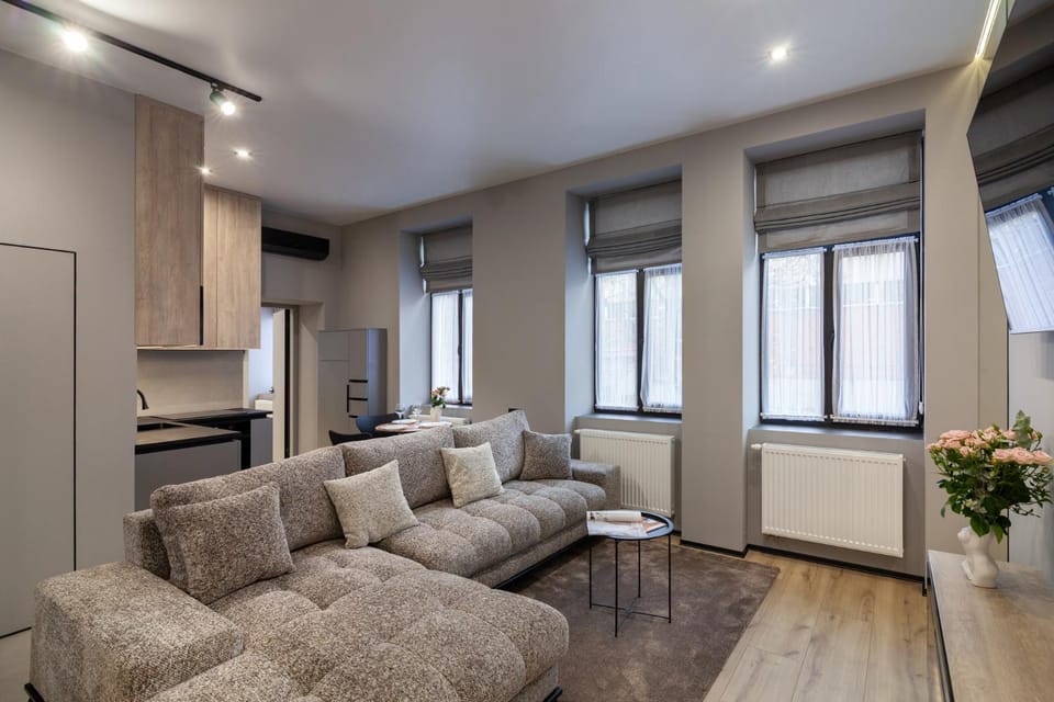 Royal jacuzzi apartment on Krehivska 10 st Apartment in Lviv