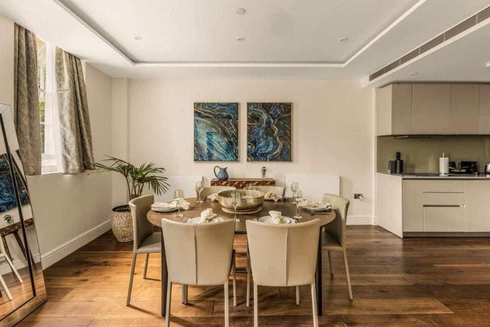 The Theodore A Stylish Stay AC Apartment in City of Westminster