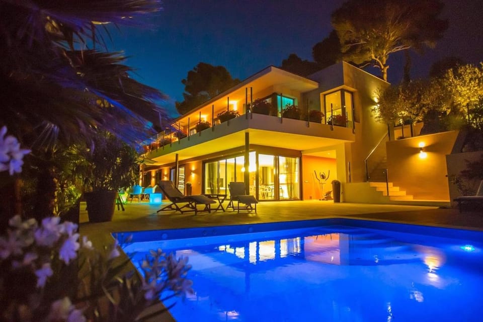 Luxury villa in Tossa, heated pool Villa in Selva