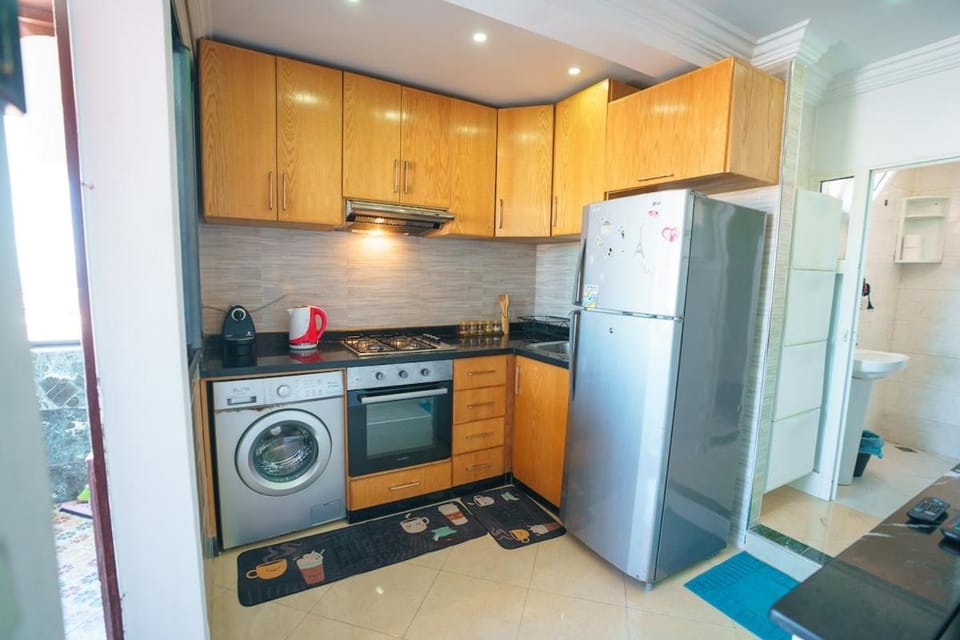 Ocean Vibes Sea View and Fast Wi-Fi Apartment in Tangier
