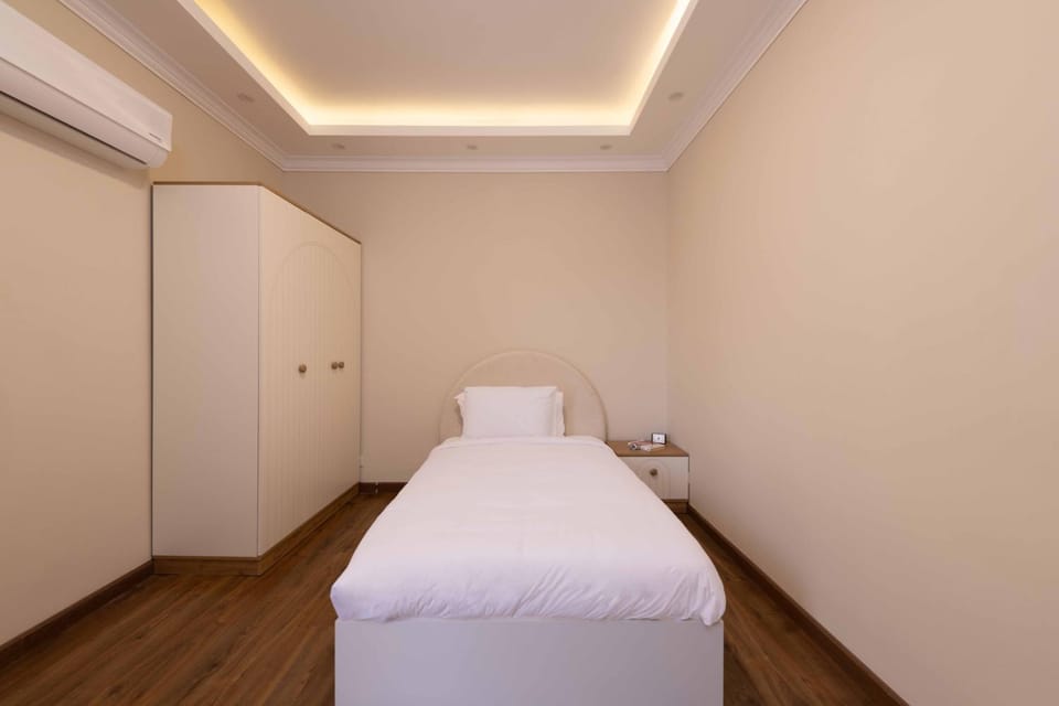 Bed, Bedroom, wardrobe