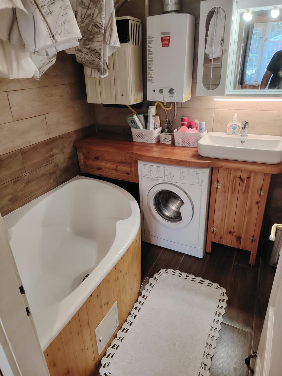 Bathroom, Bath, washing machine
