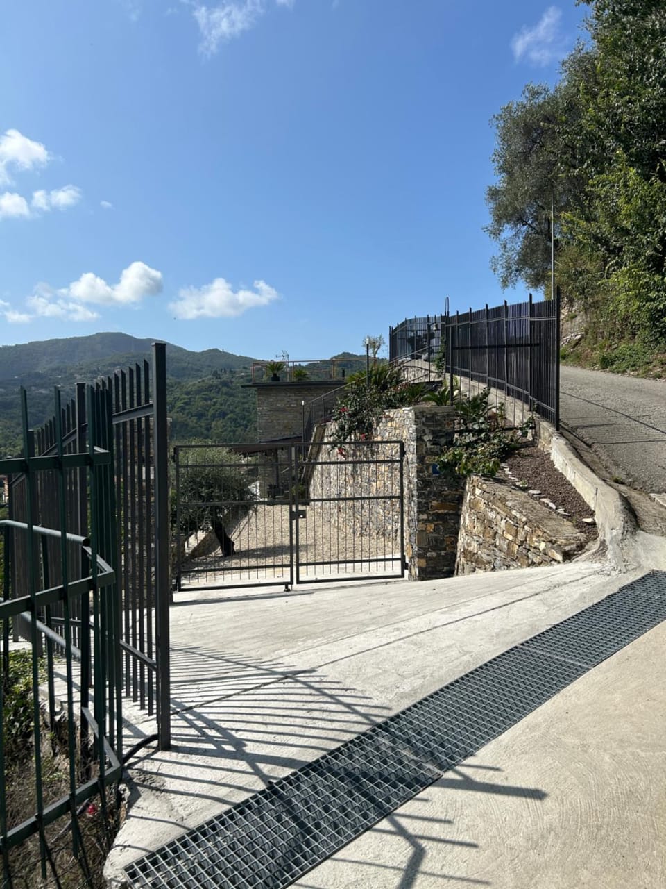 Day, Neighbourhood, Mountain view