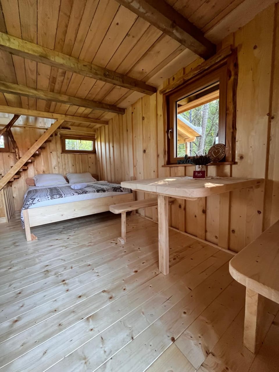 Bed, bunk bed