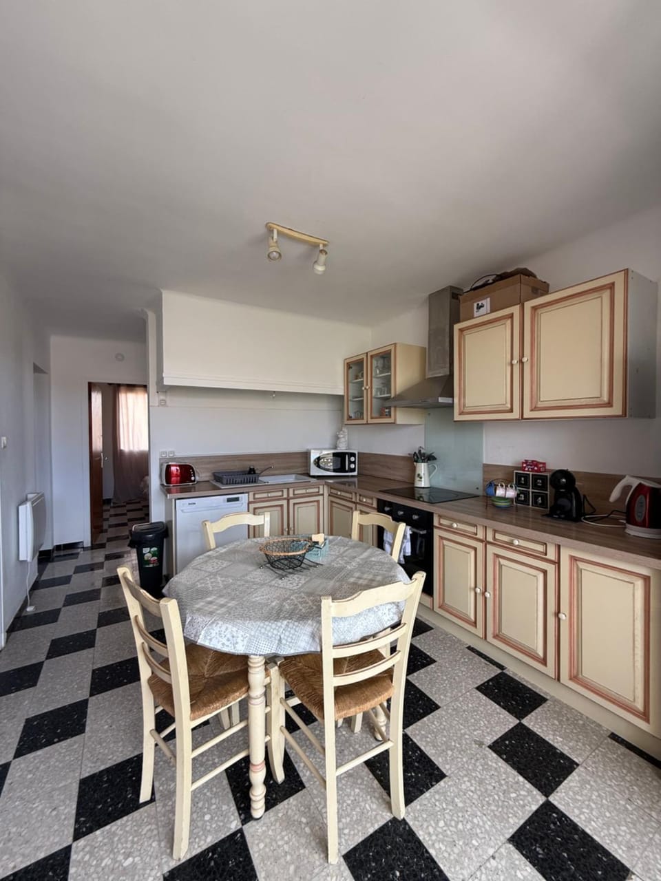 maison avec vue mer, terrasse, parking privé jardin et équipements famille House in Port-la-Nouvelle