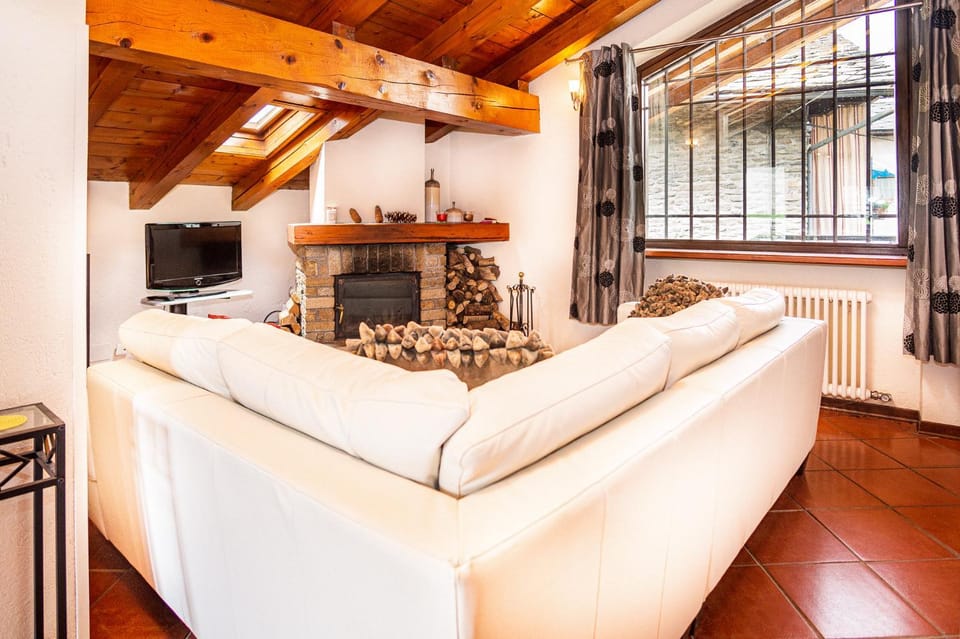 Chez Moline Apartment in Aosta Valley, Italy