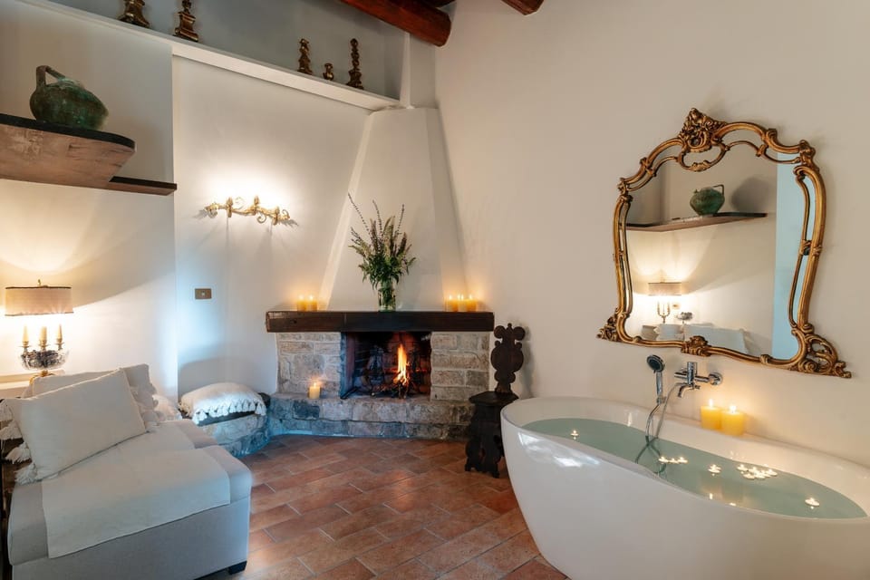 Living room, Bath, fireplace