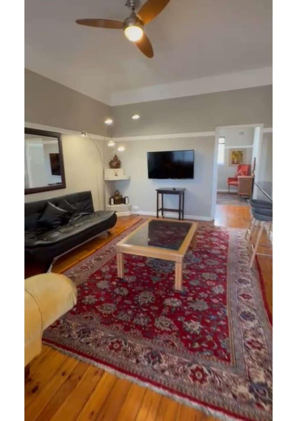 Green Point Convenience Apartment in Cape Town