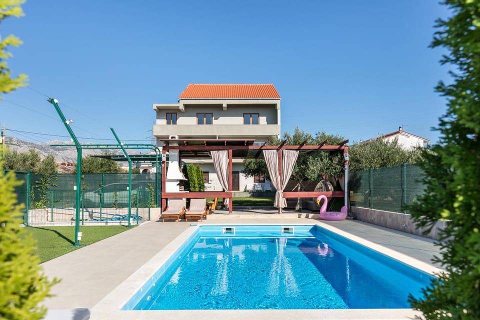 Property building, Pool view, Swimming pool