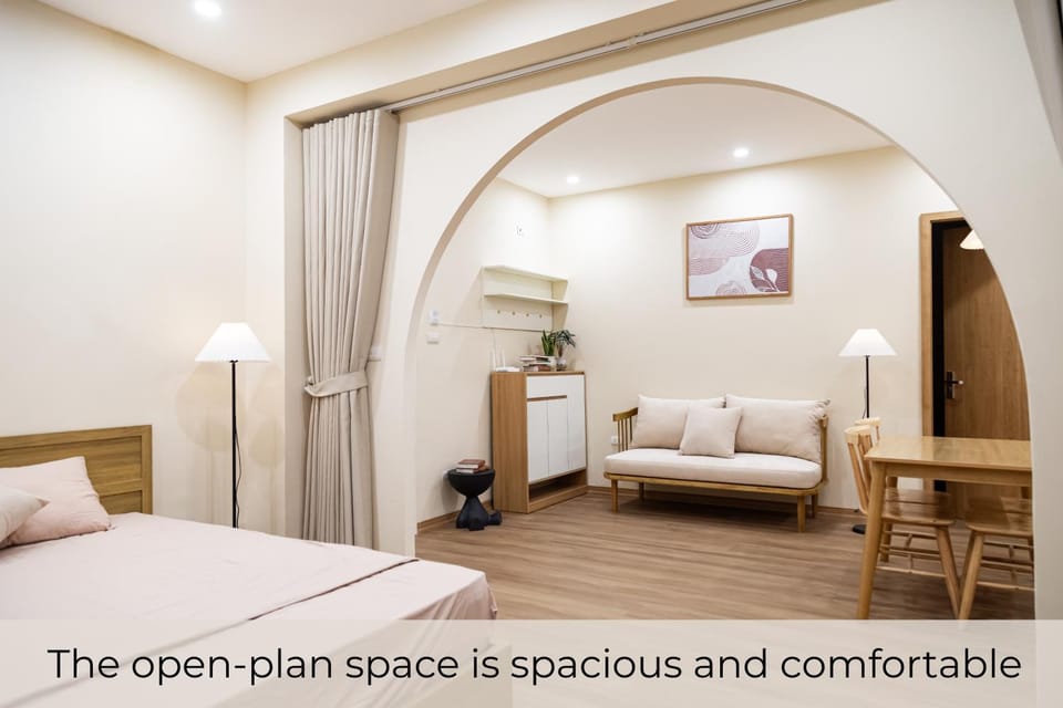 Photo of the whole room, Bedroom