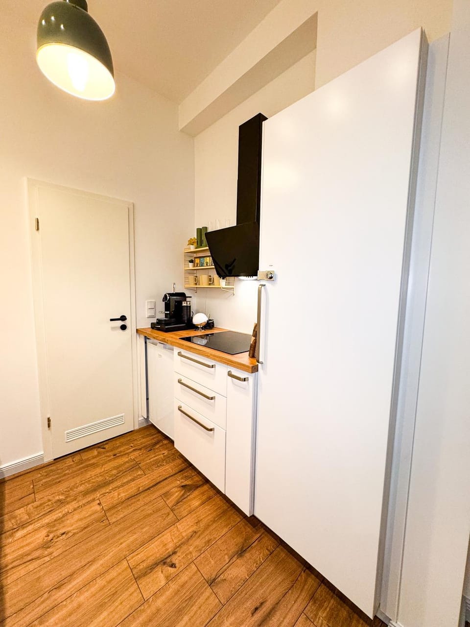 Kitchen or kitchenette, stove