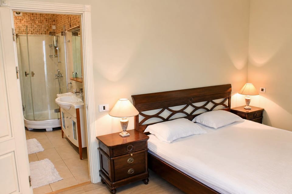 Bathroom, Bedroom