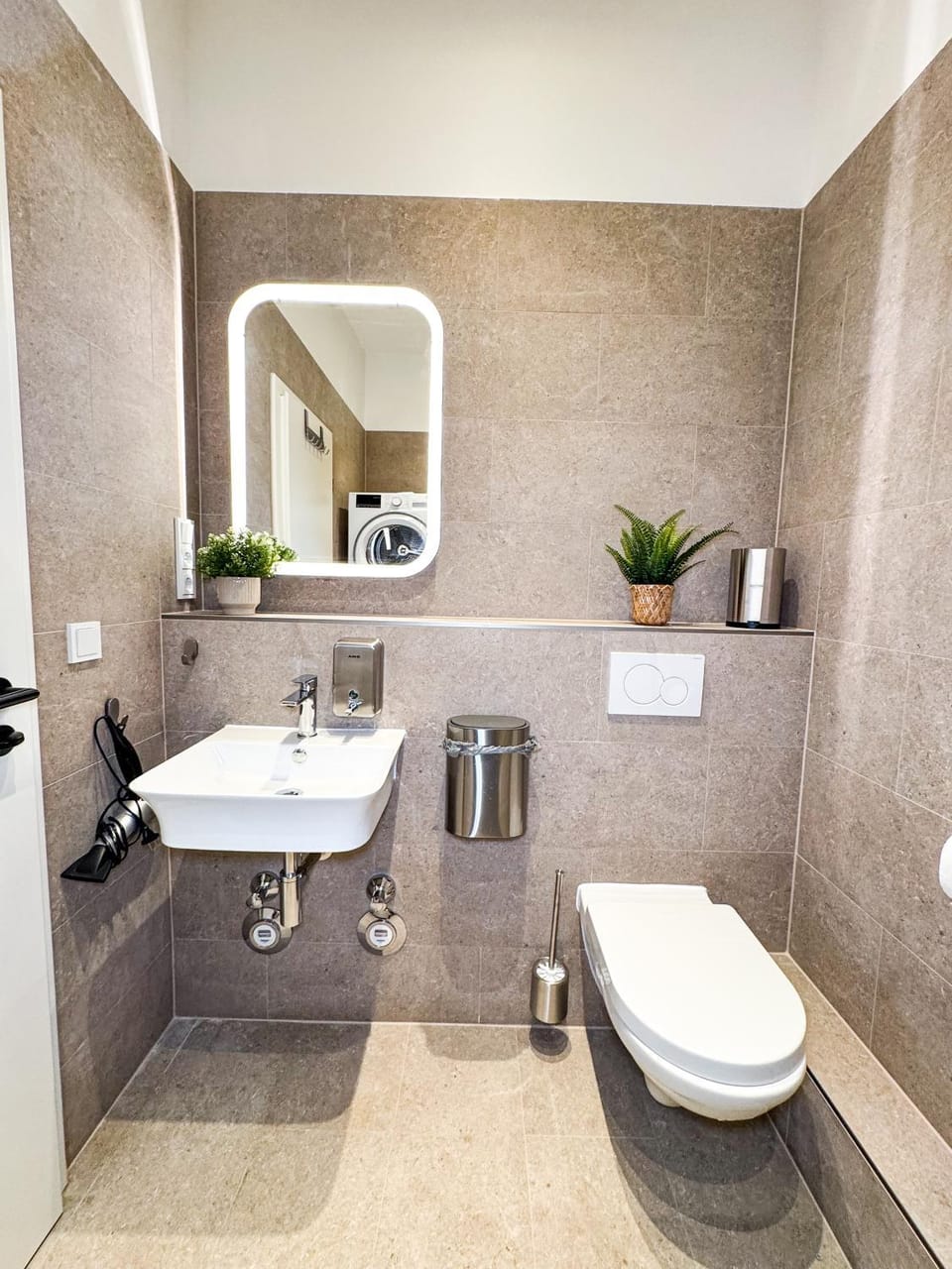 Toilet, Bathroom