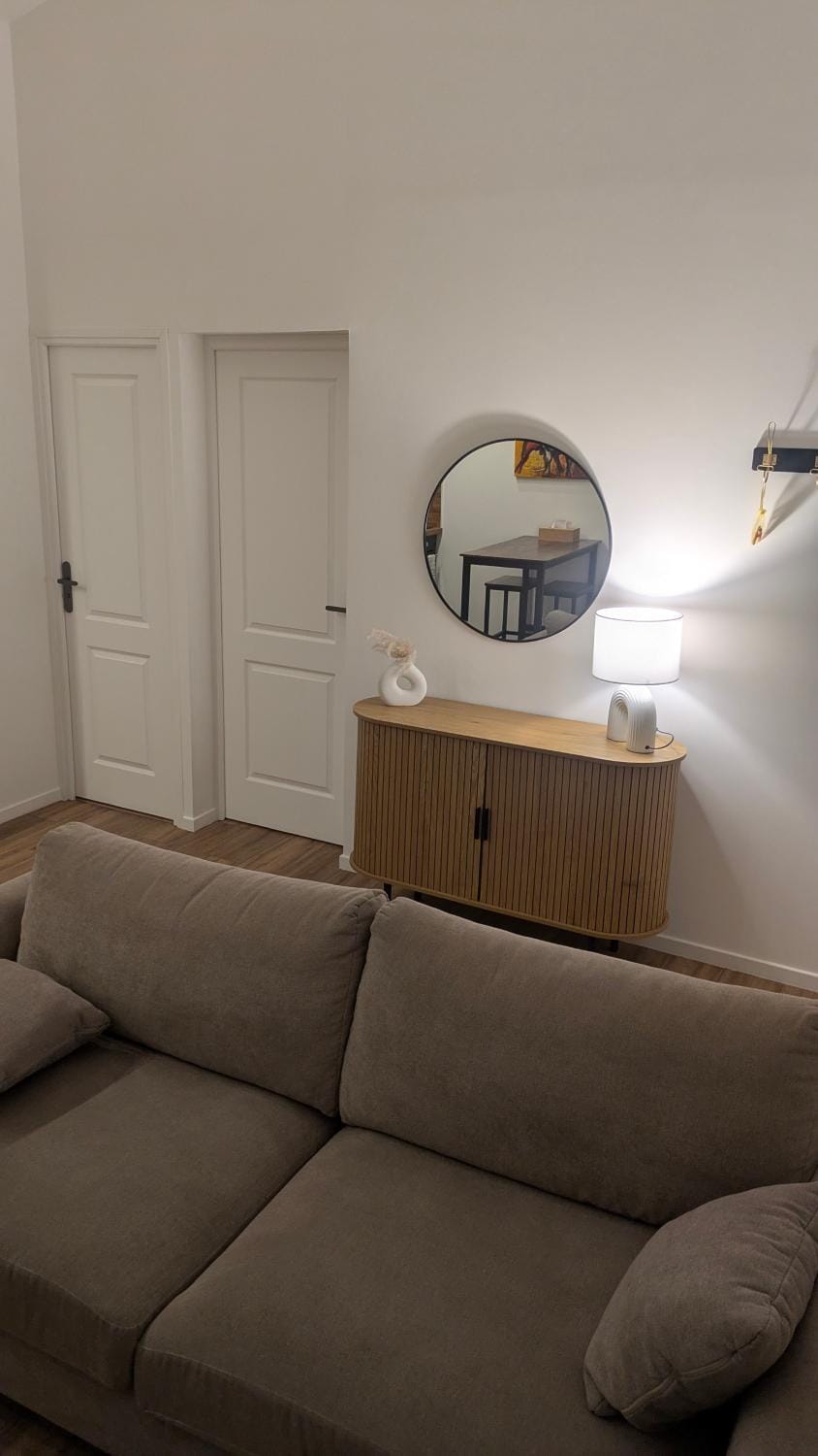 Cozy room apartment Nîmes Centre Coupole Arènes Apartment in Nimes
