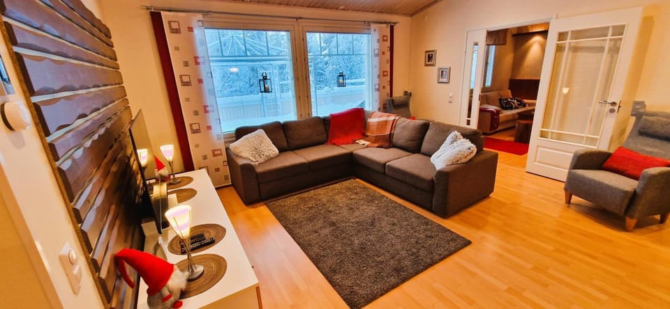 House at the Arctic Circle- next to Santa Claus Villa in Rovaniemi