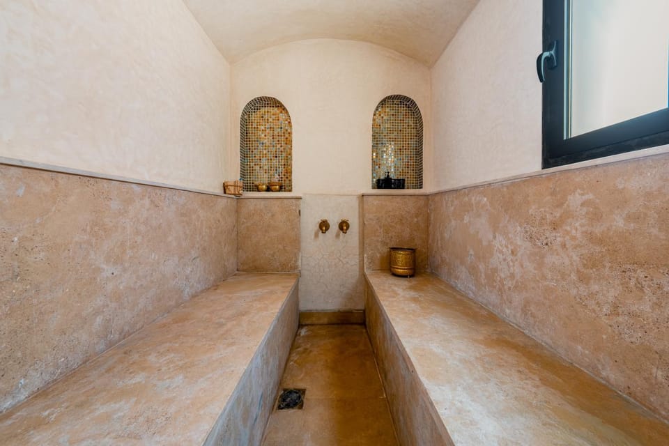 Sauna, Steam room, Spa and wellness centre/facilities