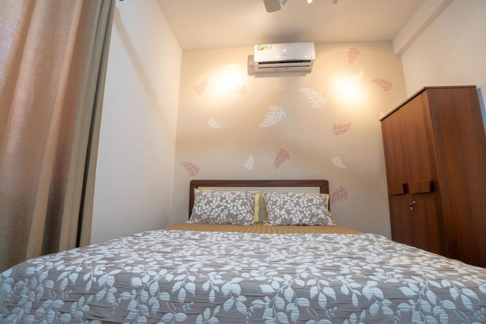 Saffron Triplex Apartment in Negombo