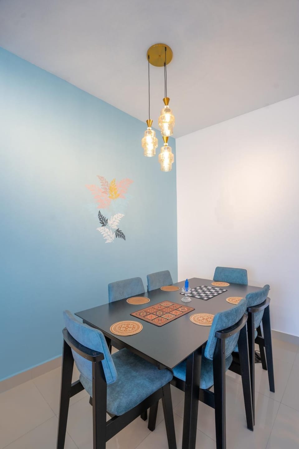 Saffron Triplex Apartment in Negombo