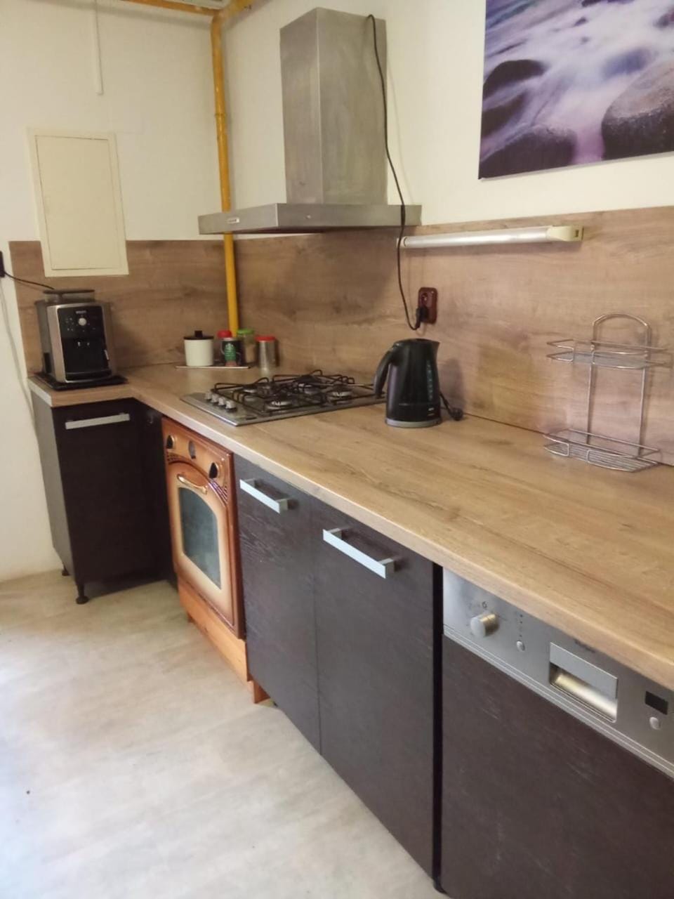 Kitchen or kitchenette, Kitchen or kitchenette