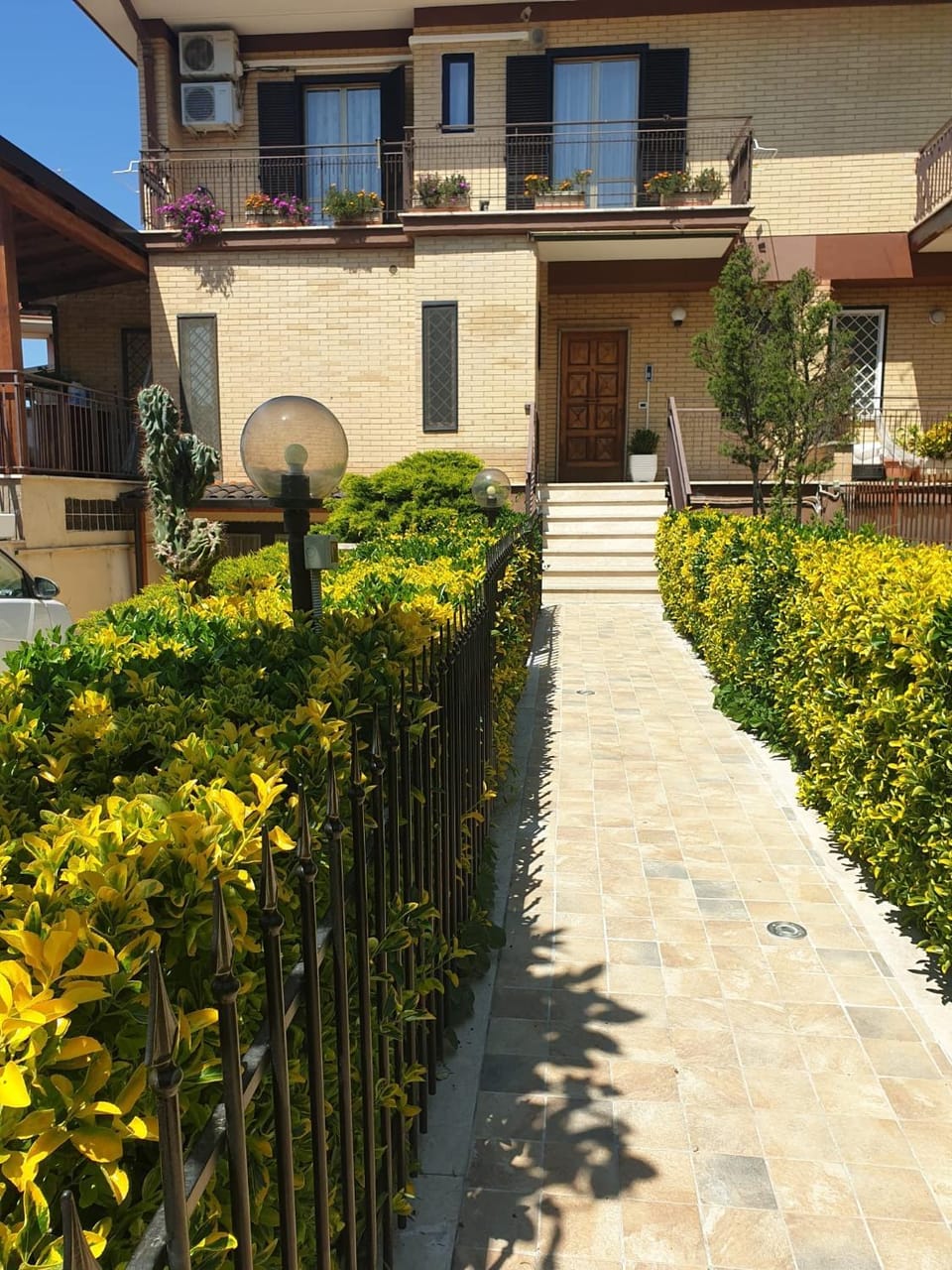 Property building, Garden view