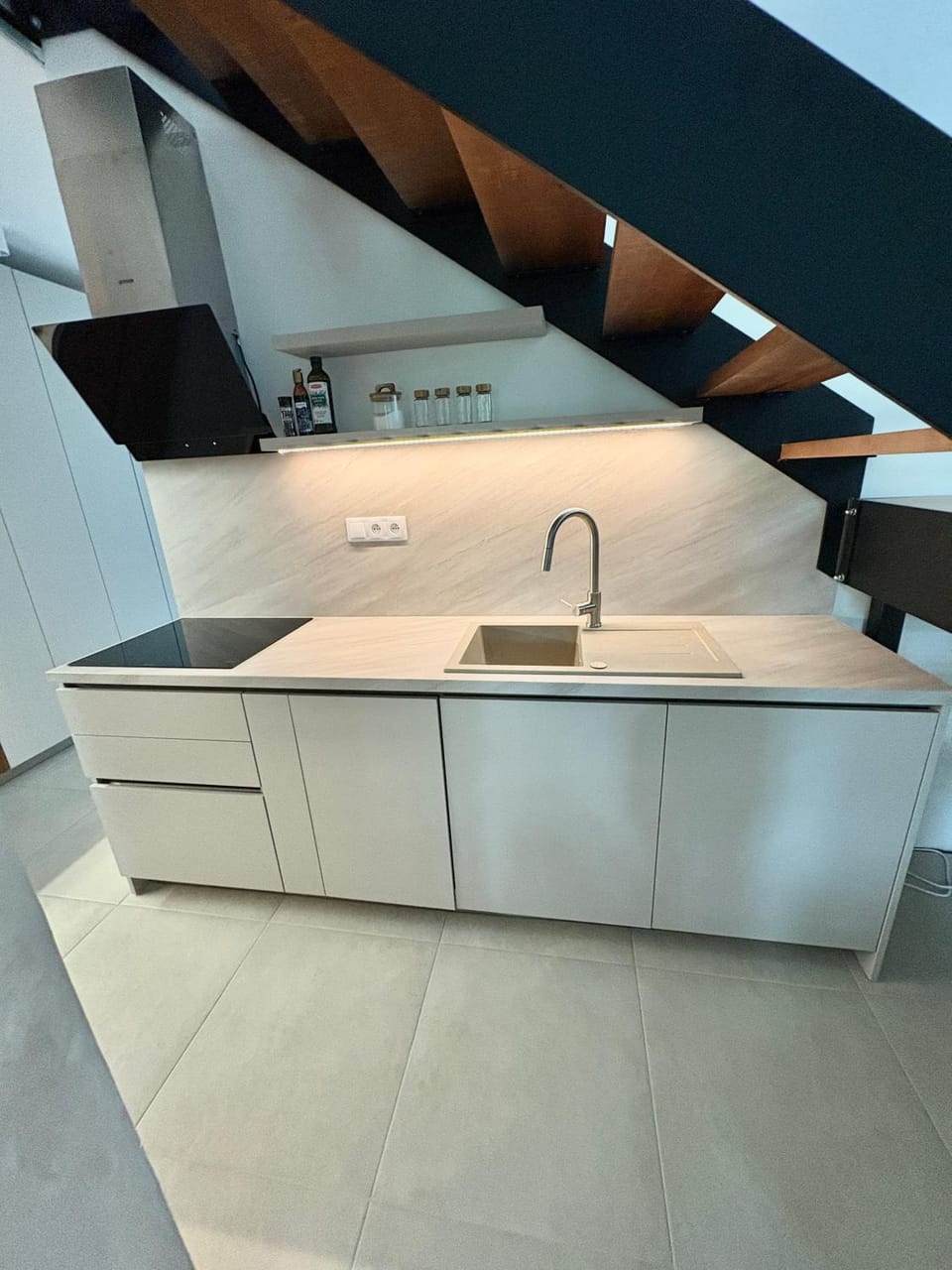 Apartmán s výhľadom na Vinné jazero Apartment in Slovakia