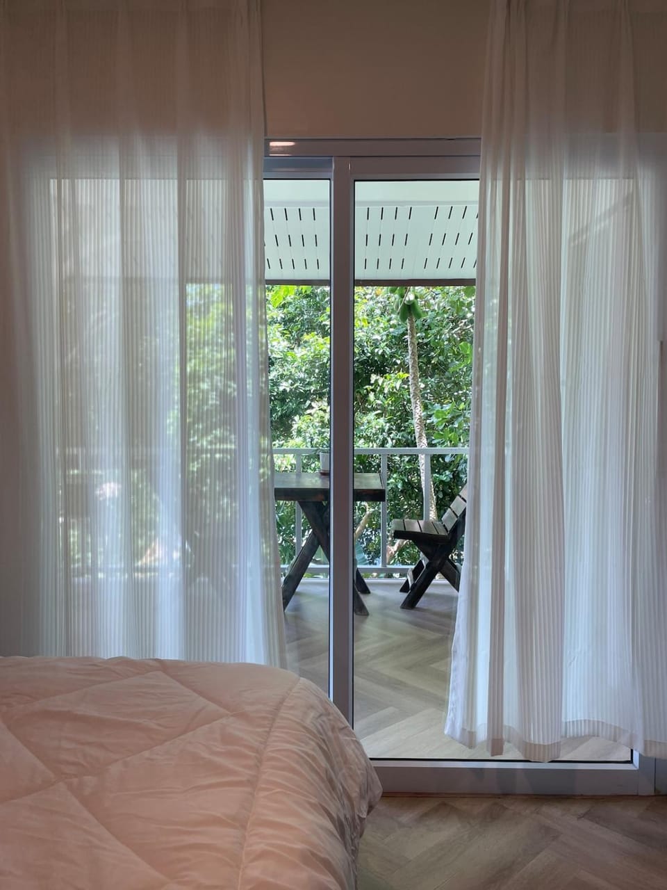Bed, Balcony/Terrace, Garden view
