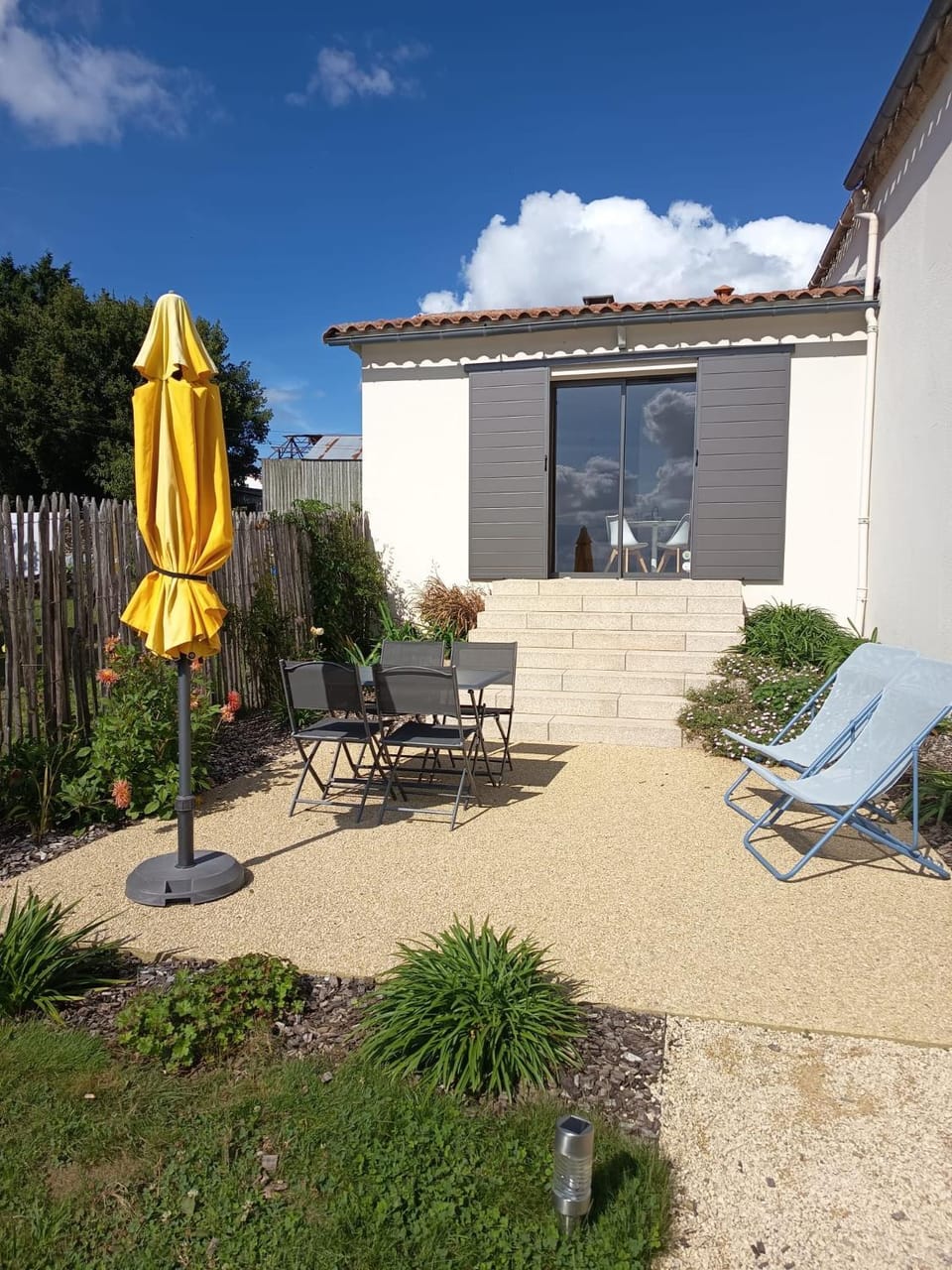 Patio, Garden, Balcony/Terrace, Garden view