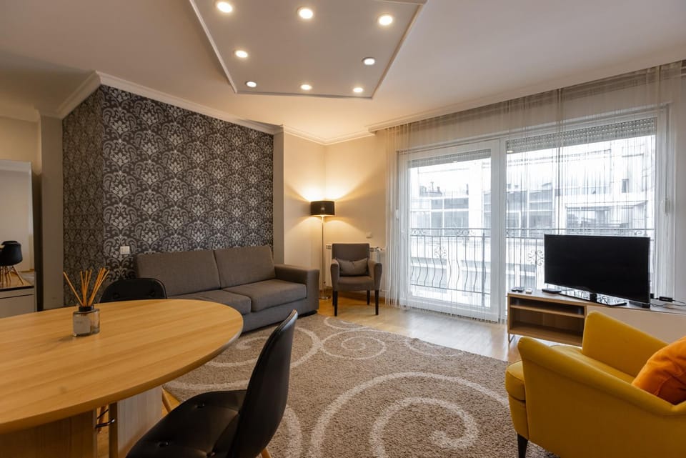 TV and multimedia, Living room, Photo of the whole room, Seating area