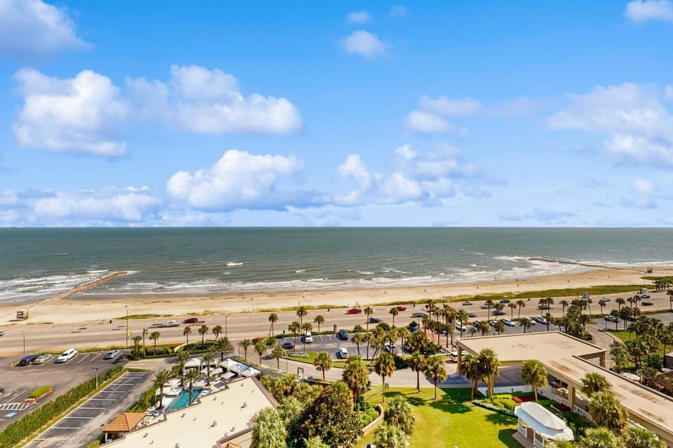 San Luis 14 Apartment in Galveston Island