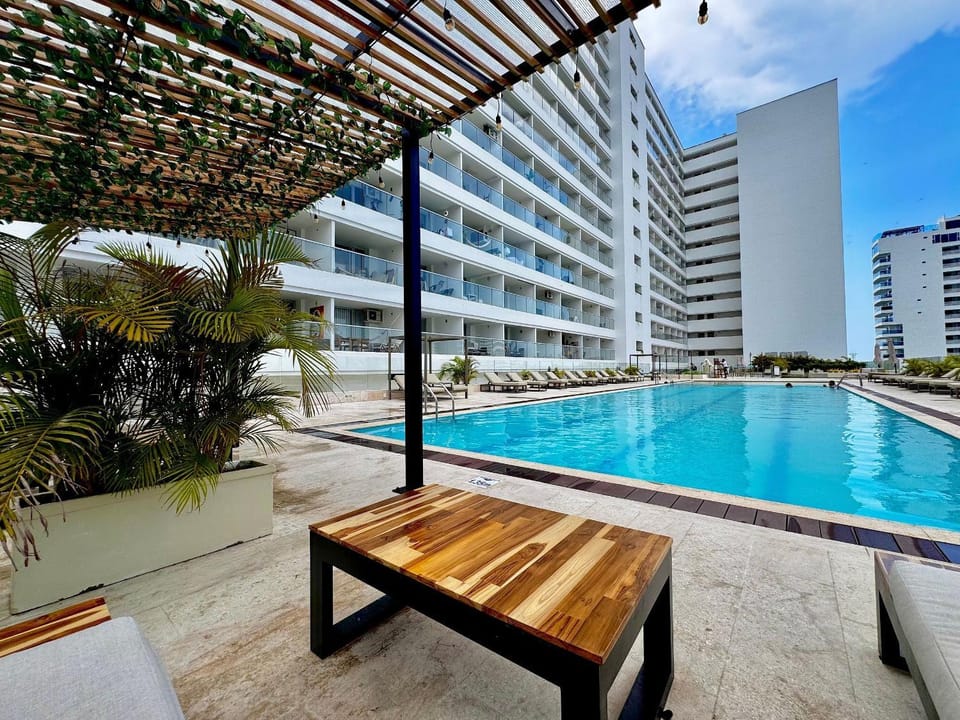 Loft Sea View. Crespo Pool Apartment in Cartagena