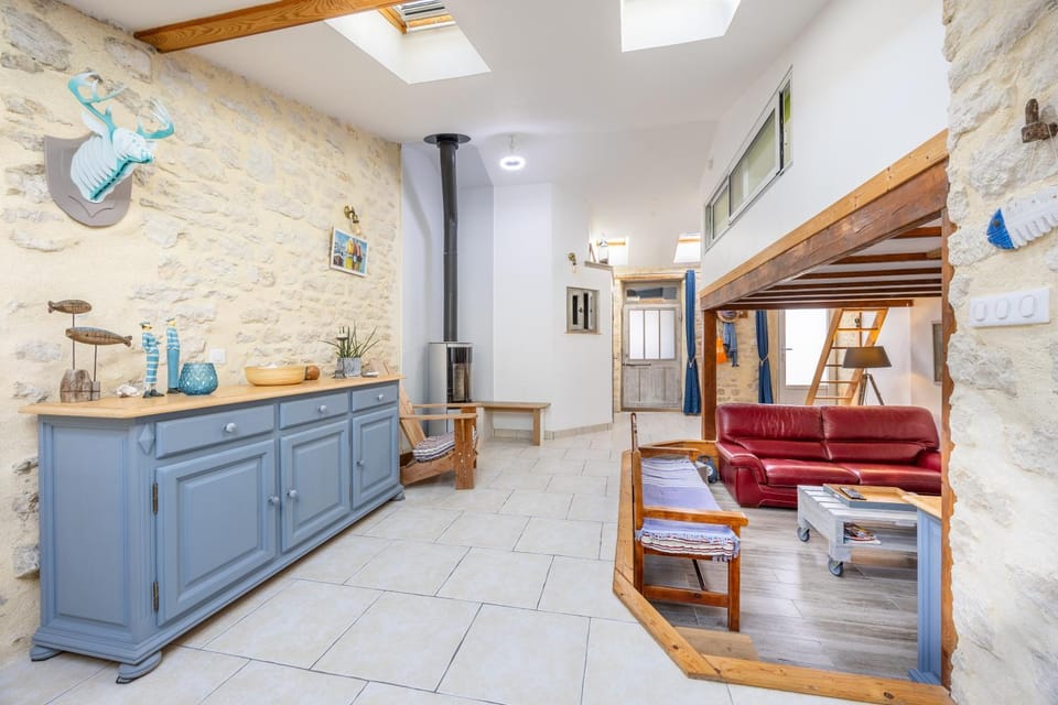 Property building, Living room