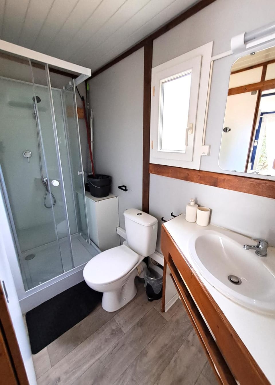 Shower, Toilet, Bathroom